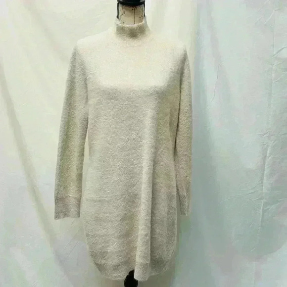 NWT Bailey 44 Cream Fuzzy Sweater Dress Size XL Long Sleeve - Picture 2 of 11
